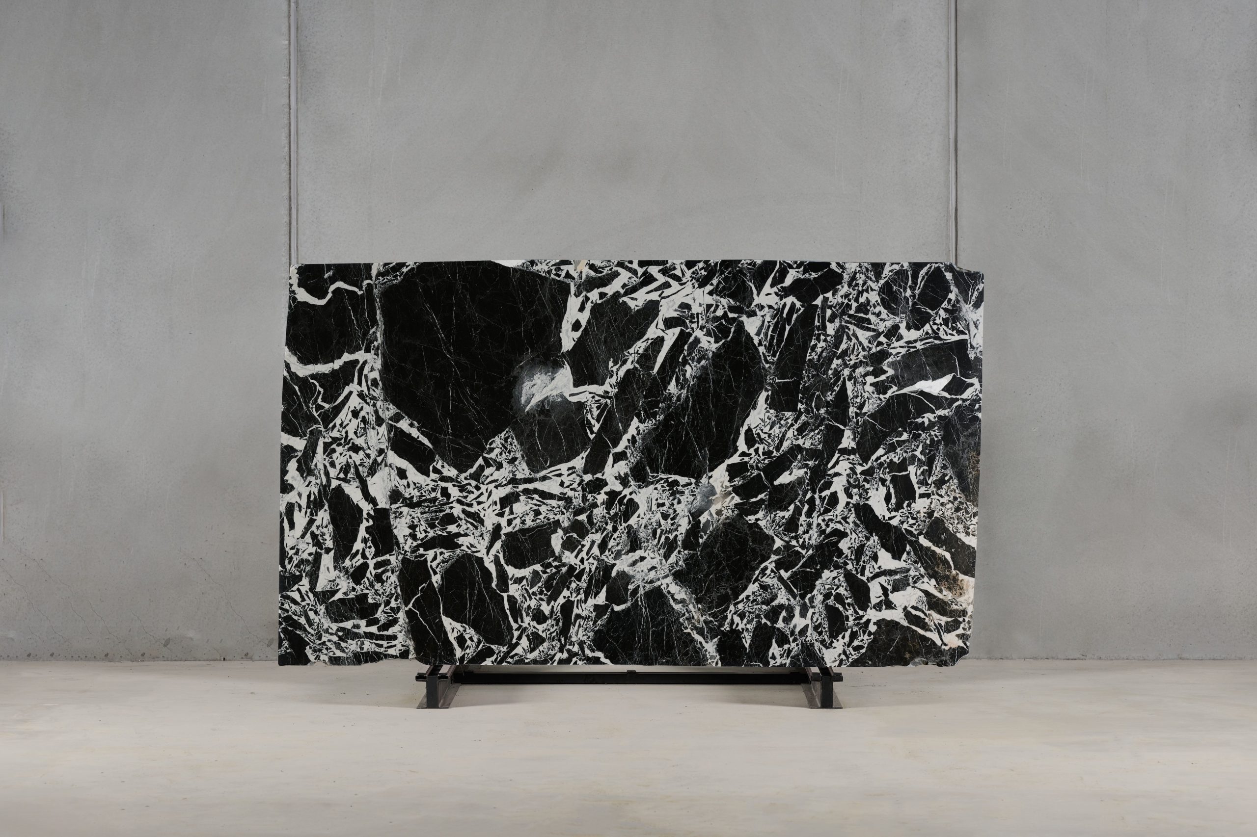 Noir Grand Antique Marble Slab